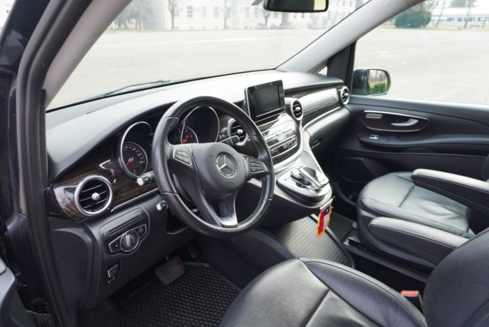 Mercedes V 250d (12)
